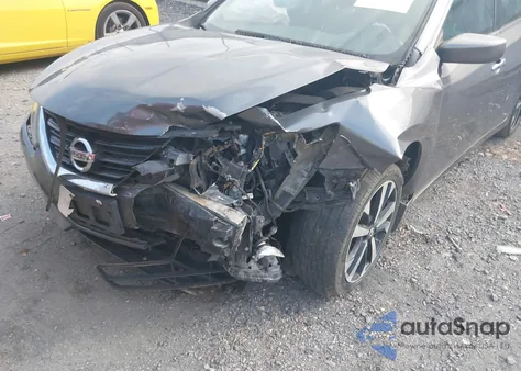 2018 Nissan Altima 2.5 Sr z USA, uszkodzony, nr VIN 1N4AL3APXJC113856